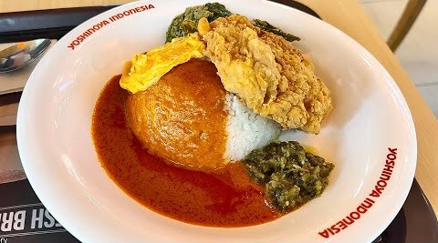 Yoshinoya Rilis Menu "NasGul" Ayam: Big Fried Chicken + Nasi Jumbo + Kuah Gulai Padang yang Nampol Parah!